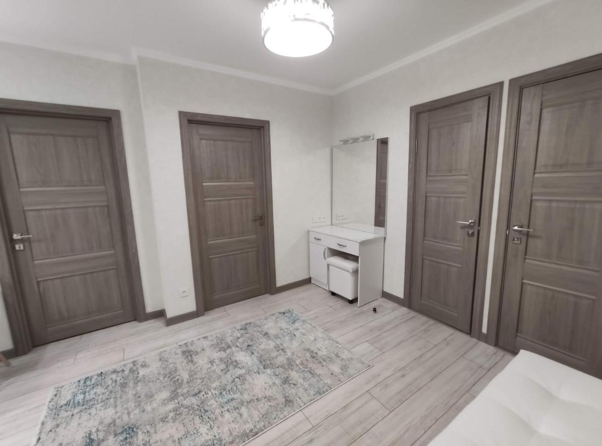 Lux Apartment Karakol Center Exterior photo